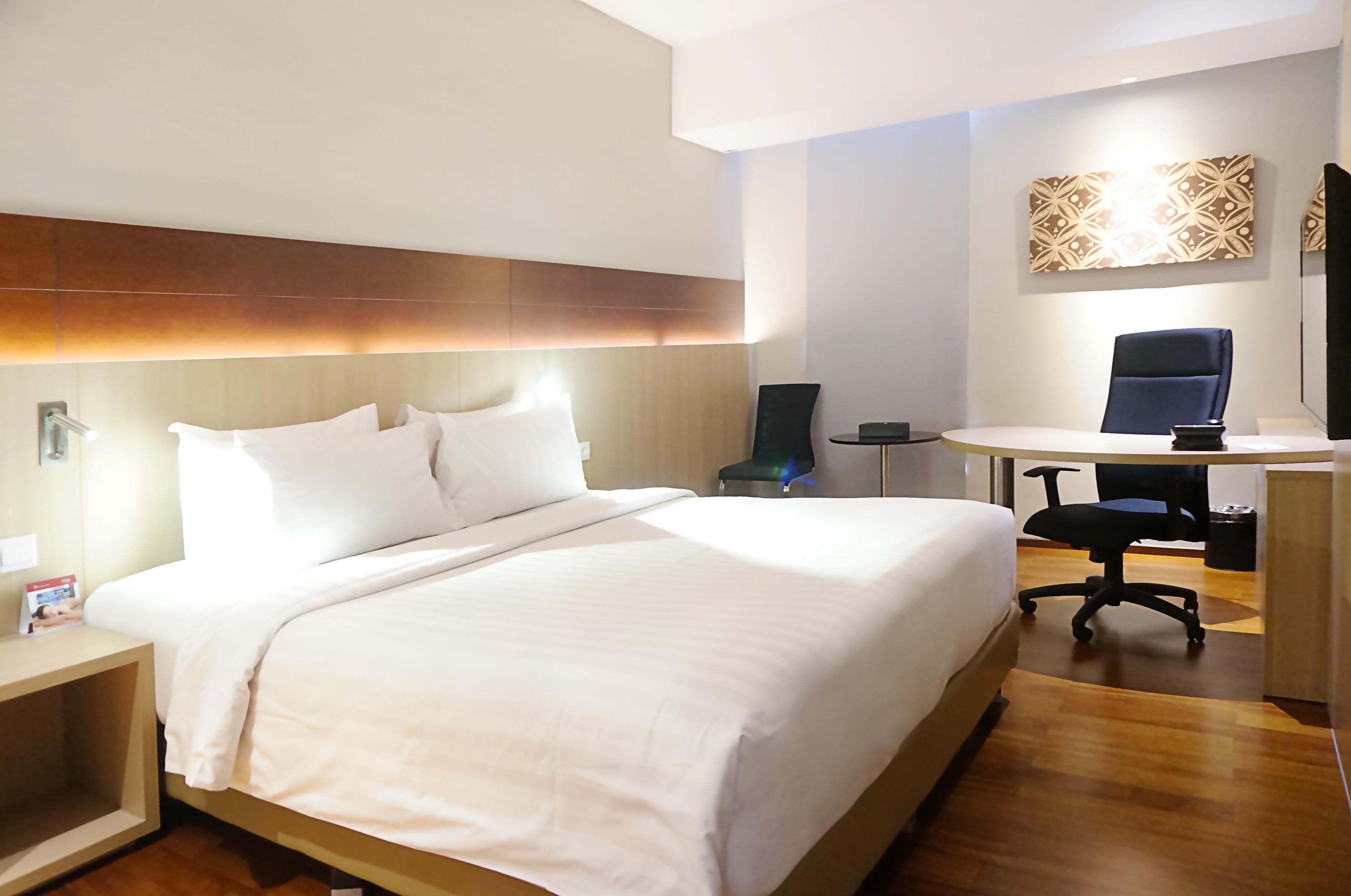 Hotel Ra Premiere Simatupang Cilandak  Zewnętrze zdjęcie