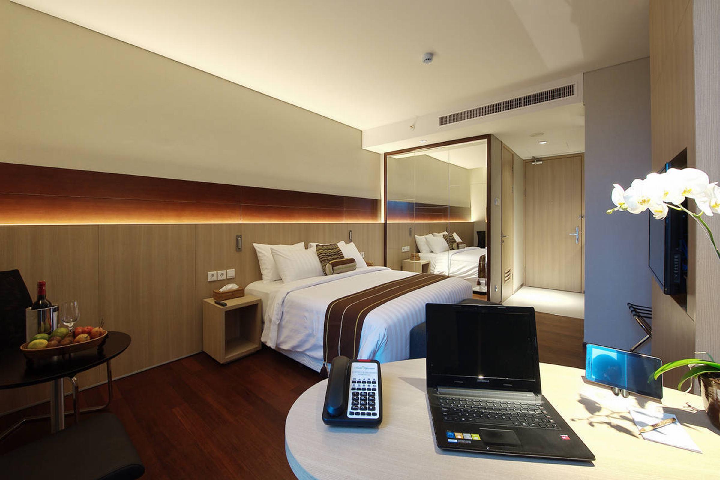 Hotel Ra Premiere Simatupang Cilandak  Zewnętrze zdjęcie