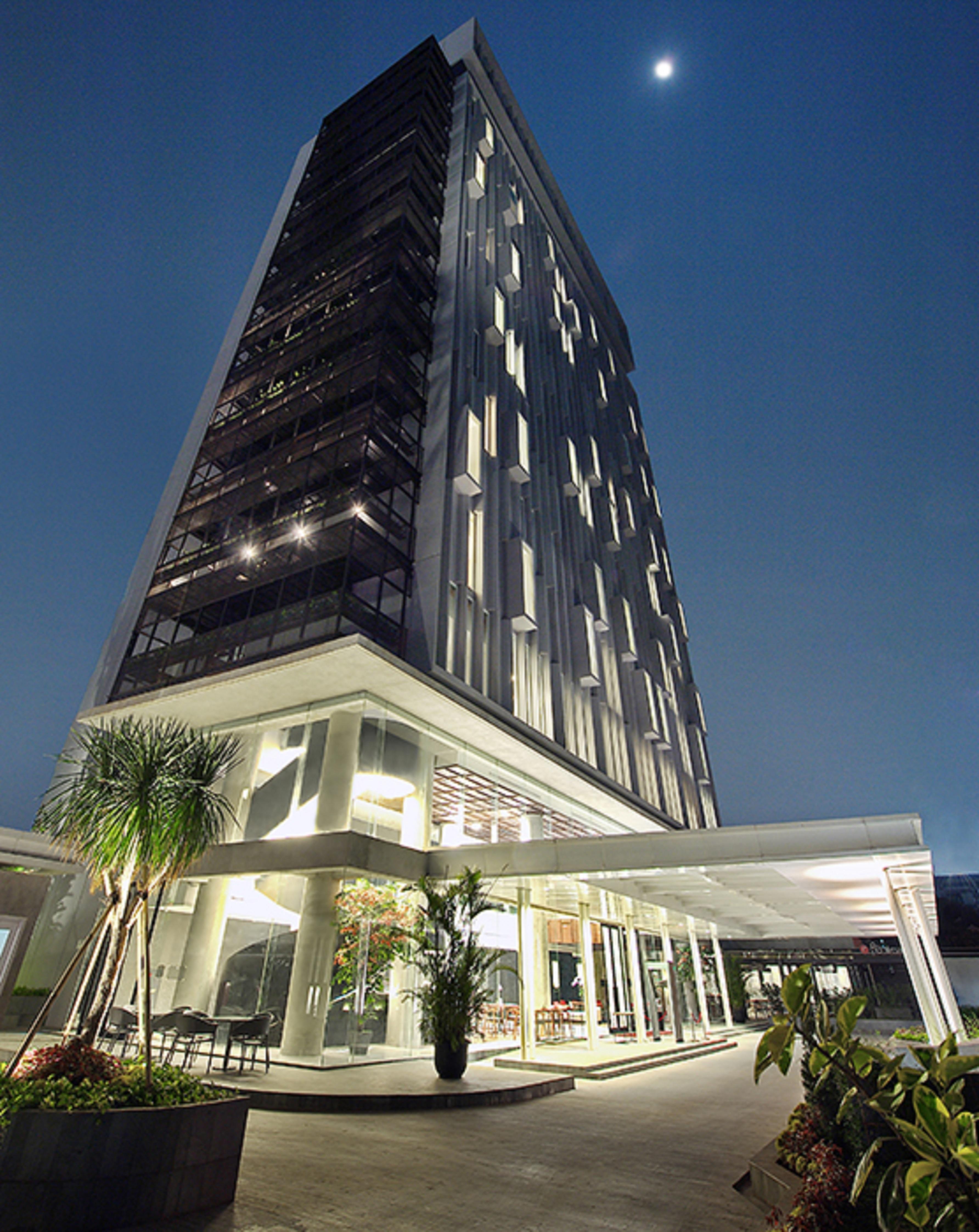 Hotel Ra Premiere Simatupang Cilandak  Zewnętrze zdjęcie
